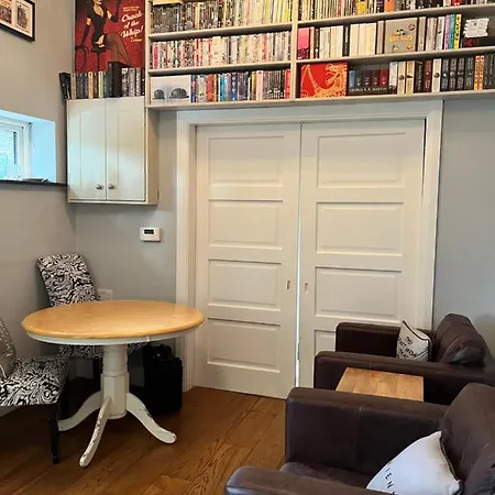 Stone Bed & Breakfast 4*