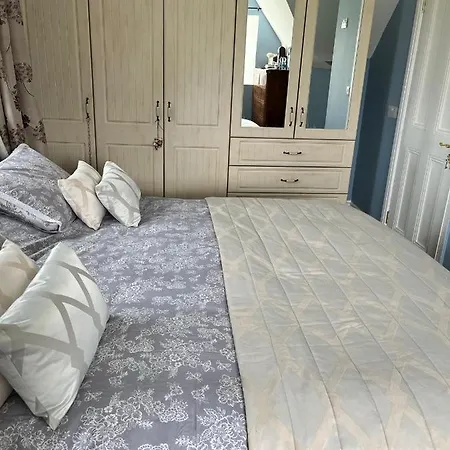 Bed & Breakfast Stone