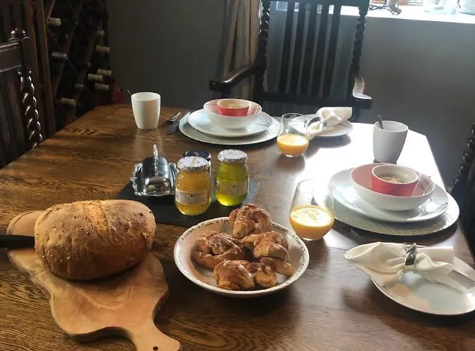 Stone Nocleg ze śniadaniem 4*